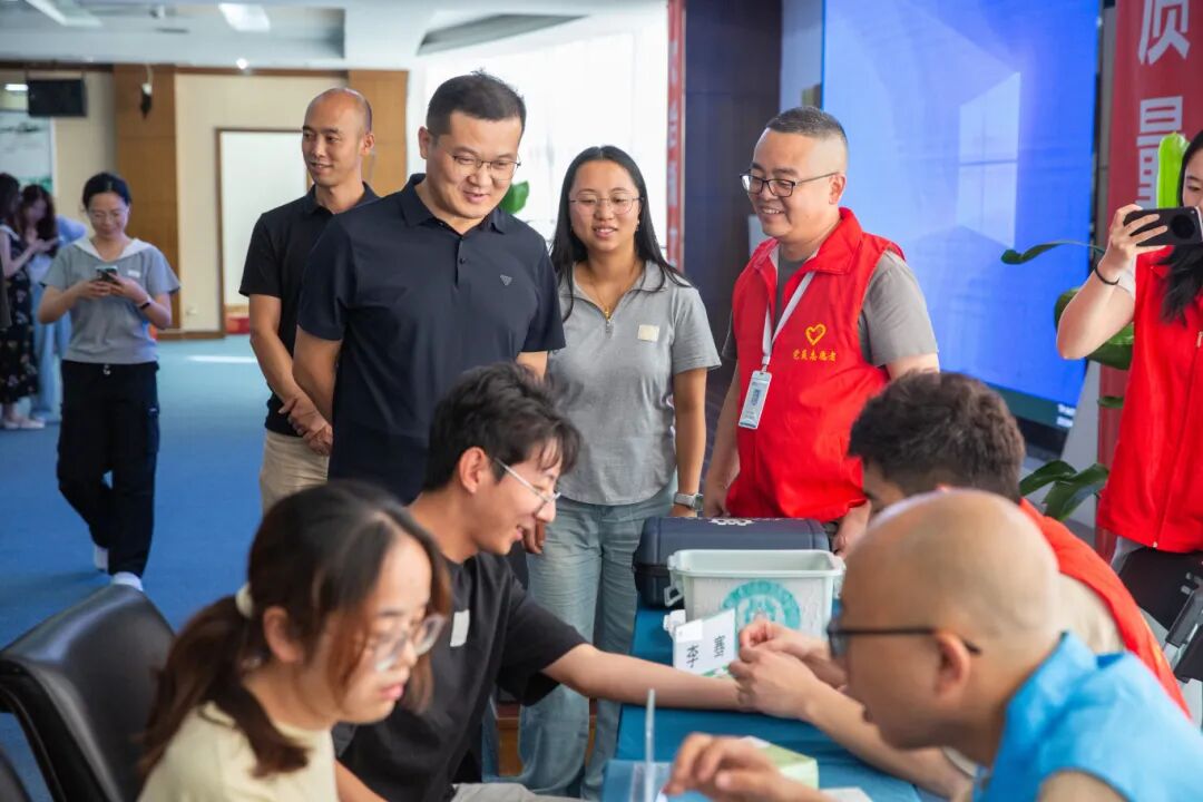 四川海蓉藥業(yè)成功舉辦“關(guān)愛(ài)身心，健康同行”大健康共建活動(dòng)